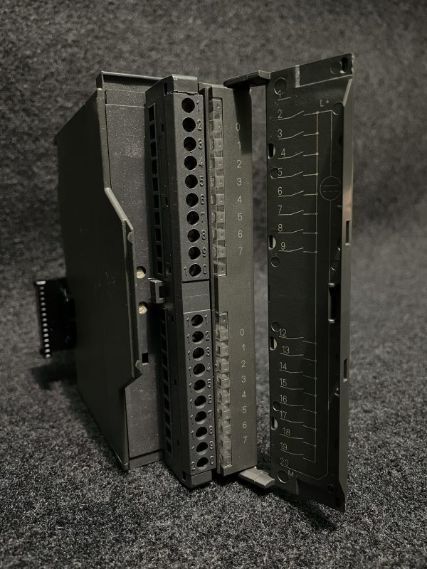 SIEMENS - 6ES73211BH020AA0 – Image 4