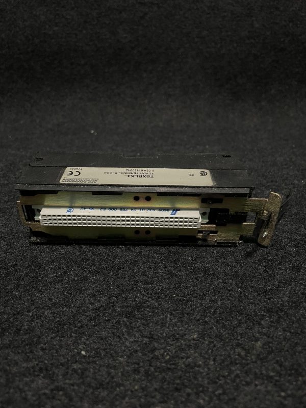 Schneider Electric - TSXBLK4 – Image 3