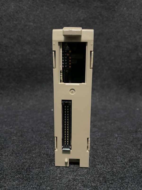 Omron - C200HMD215 – Image 3