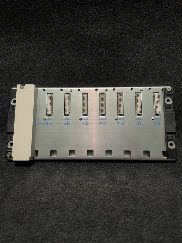 Schneider Electric - TSXRKY8