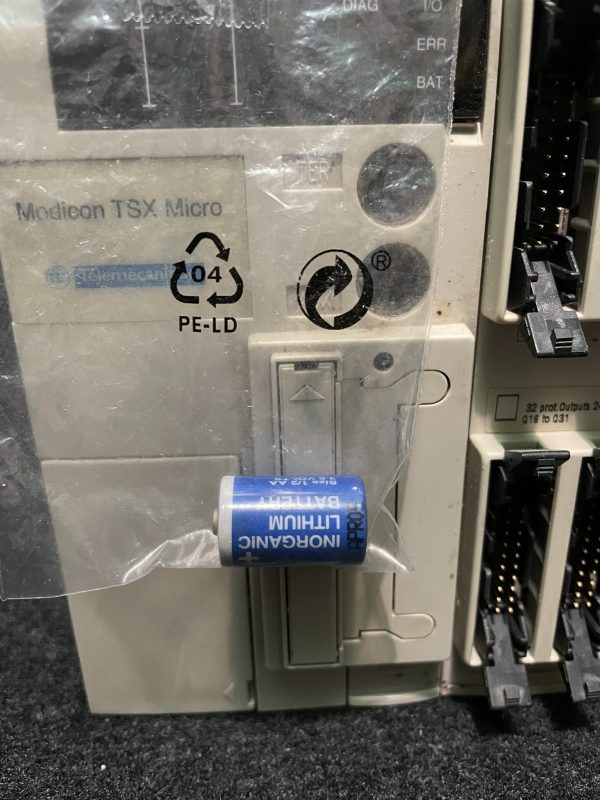 Schneider Electric - TSX3721001 – Image 3